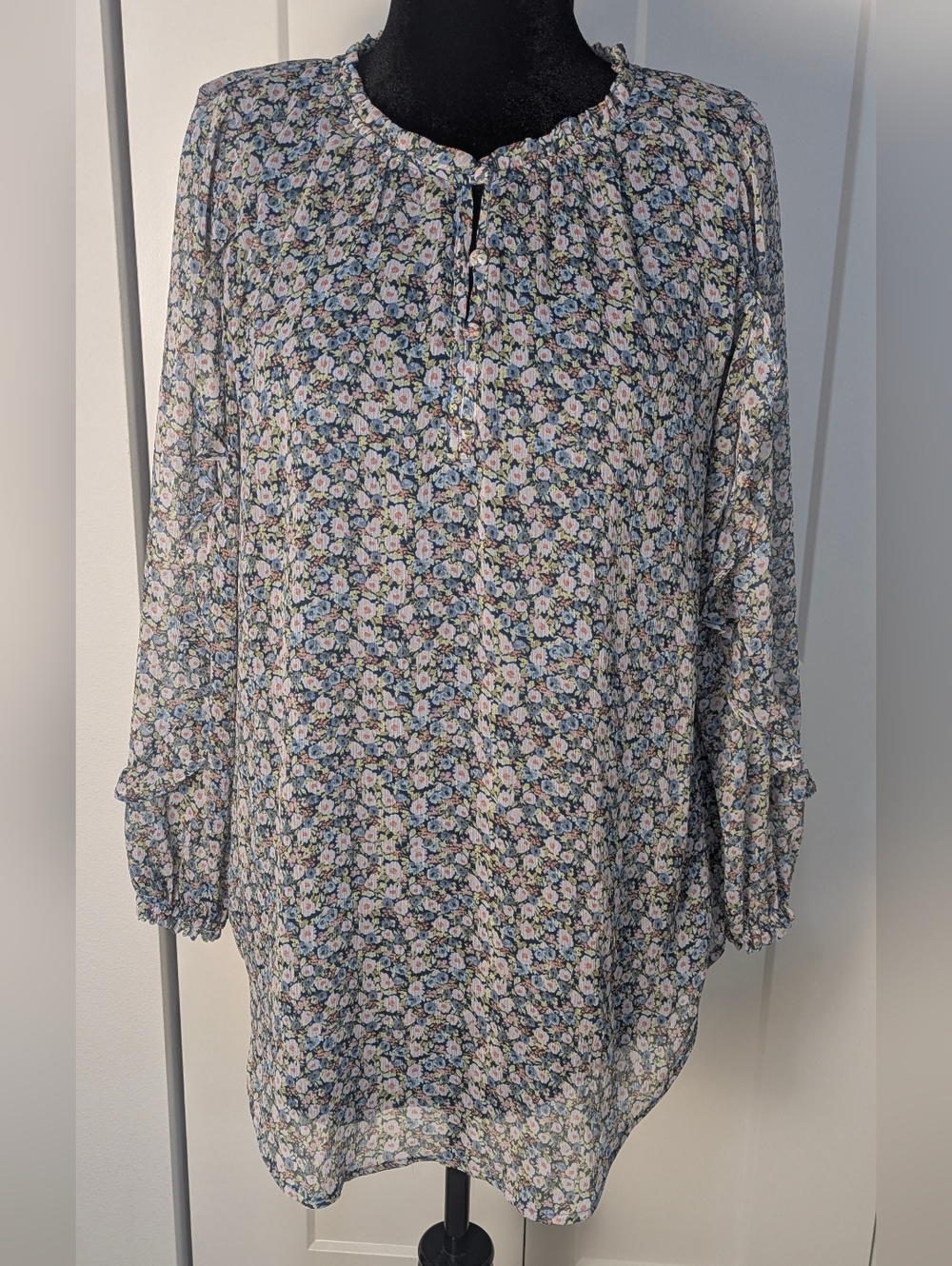 Lauren Conrad Floral Mock Neck Tunic Women's Sz L Blue Bohemia Feminine EUC